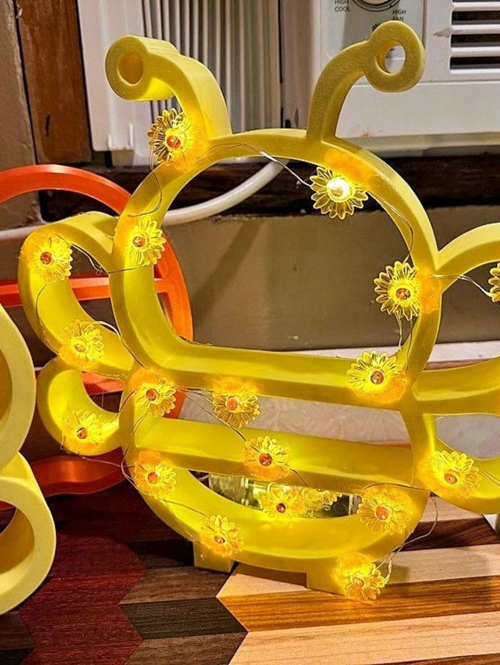 Bee themed sunflower lighted miniature display shelf!